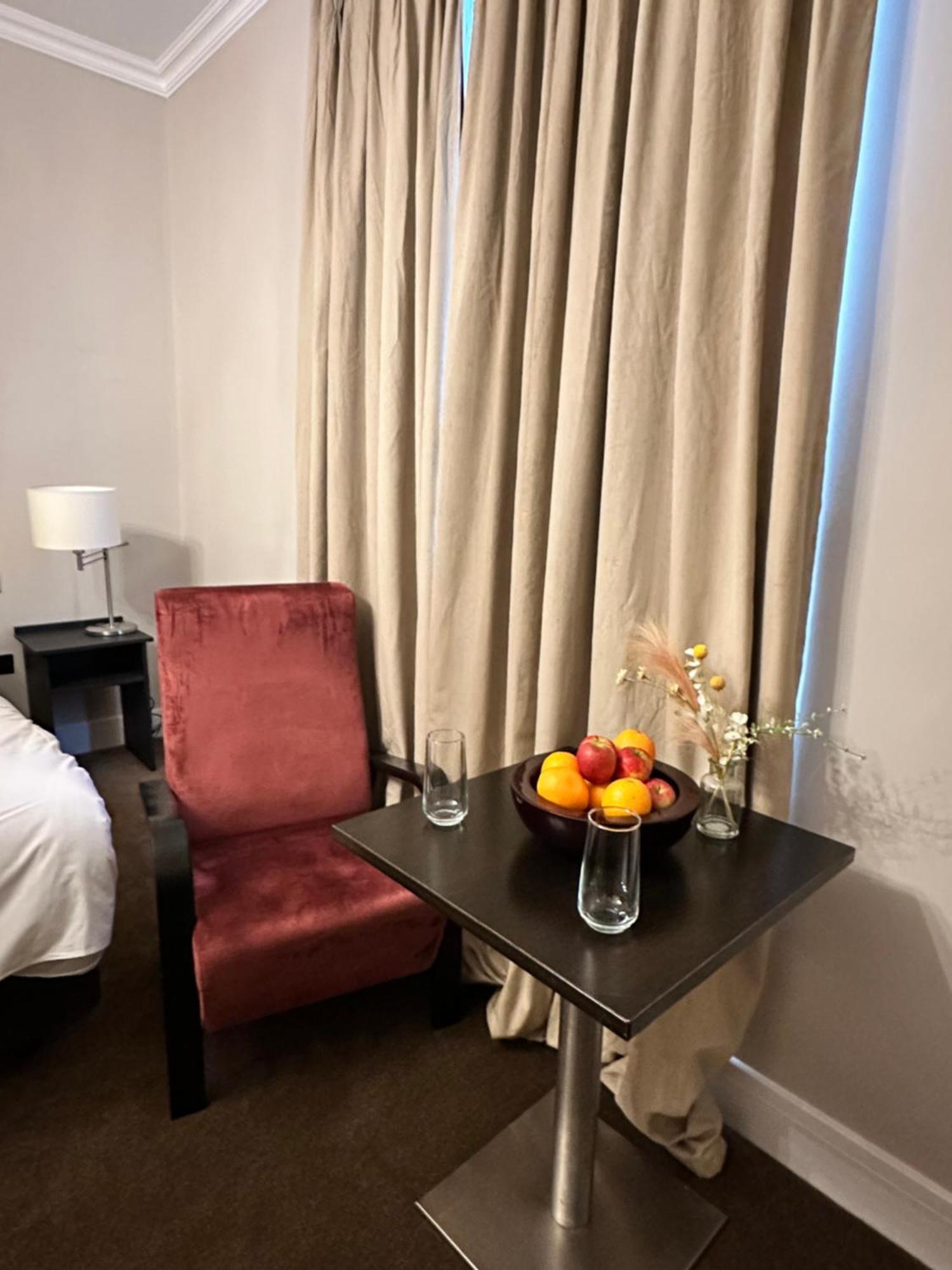 Green Ariana Hotel - Near Wembley And Central Londen Buitenkant foto
