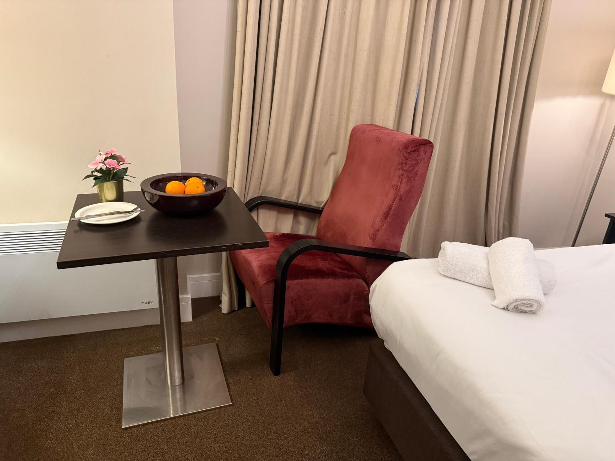 Green Ariana Hotel - Near Wembley And Central Londen Buitenkant foto