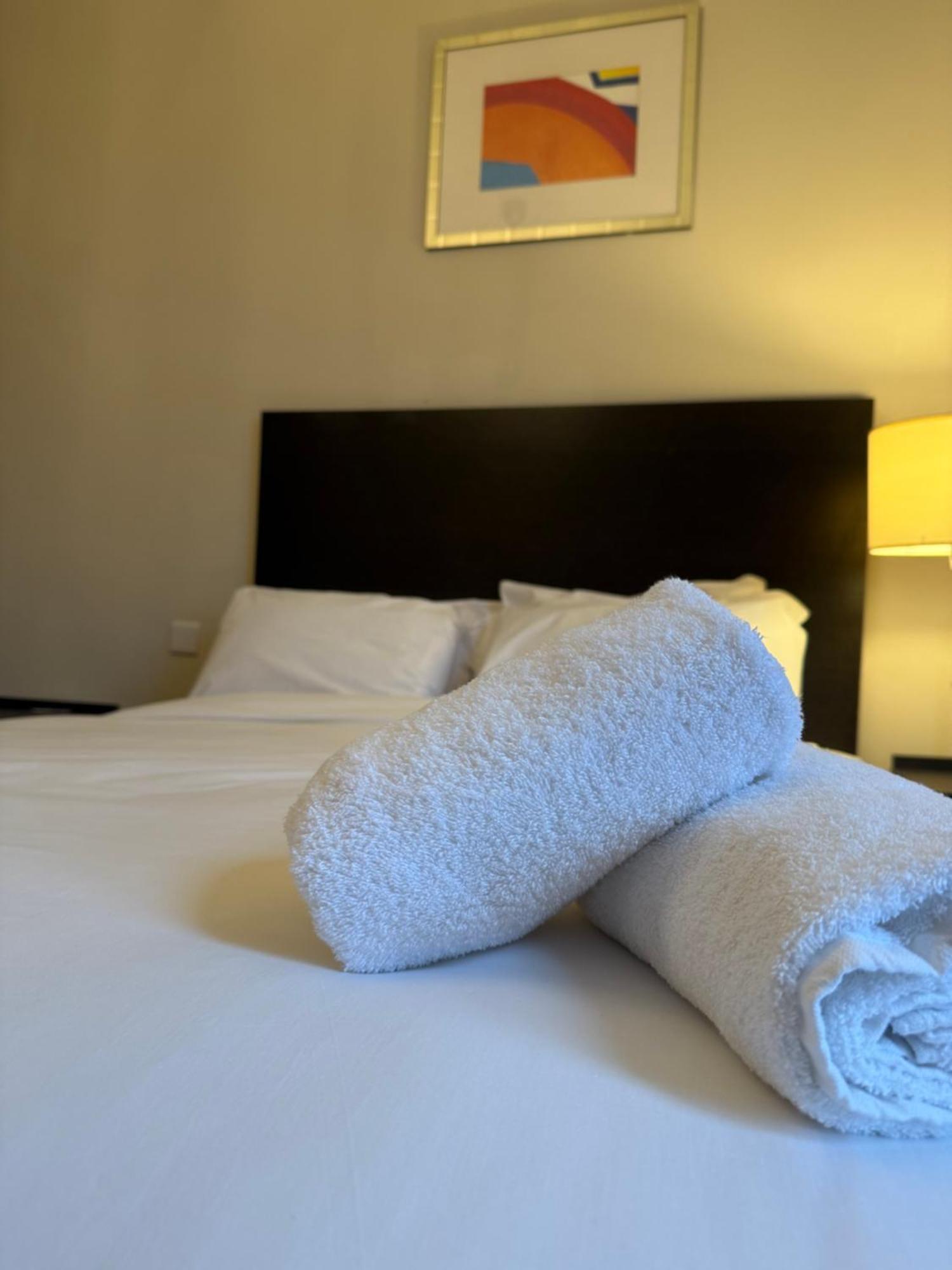 Green Ariana Hotel - Near Wembley And Central Londen Buitenkant foto