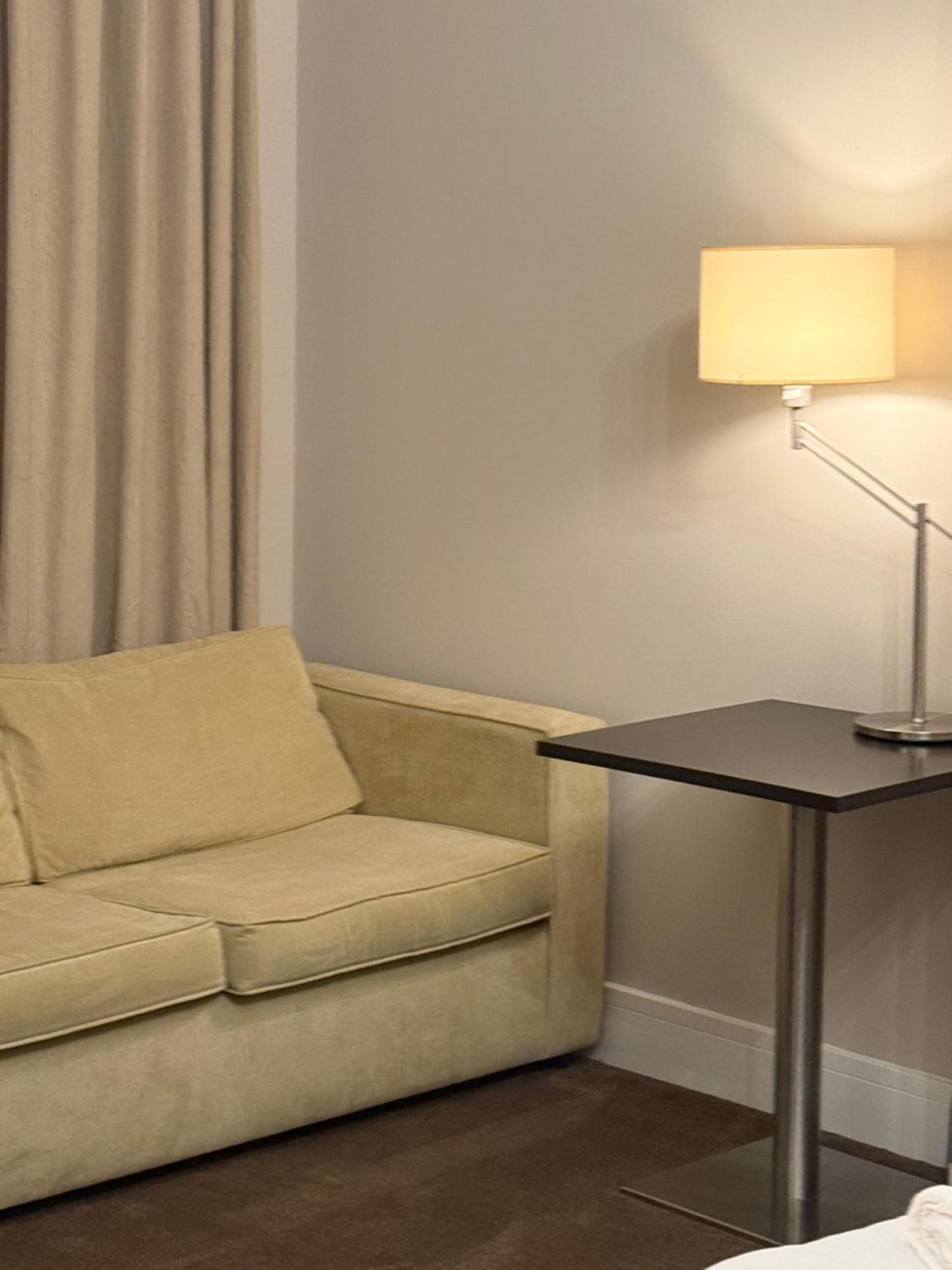 Green Ariana Hotel - Near Wembley And Central Londen Buitenkant foto