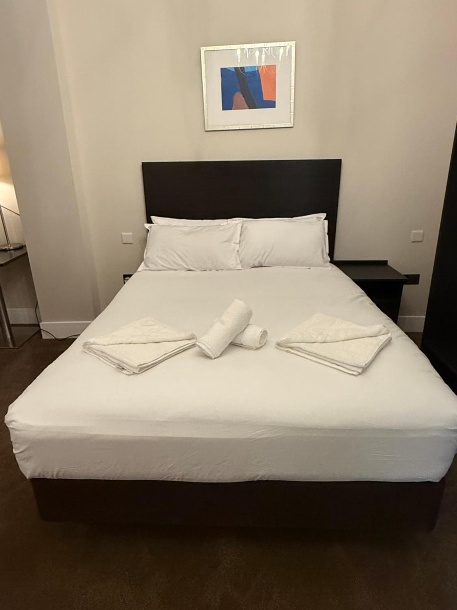 Green Ariana Hotel - Near Wembley And Central Londen Buitenkant foto